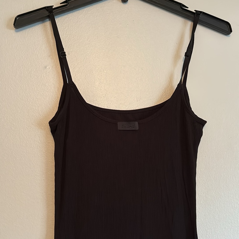 SKIMS ribbed Maxi Dress, color-onyx, size-large, NWT - Picture 2 of 7